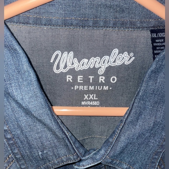 Wrangler button down - Picture 2 of 3